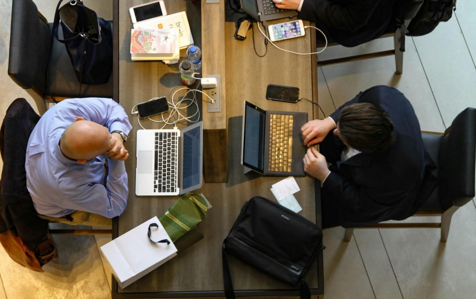 Corporate training environment with engaged participants