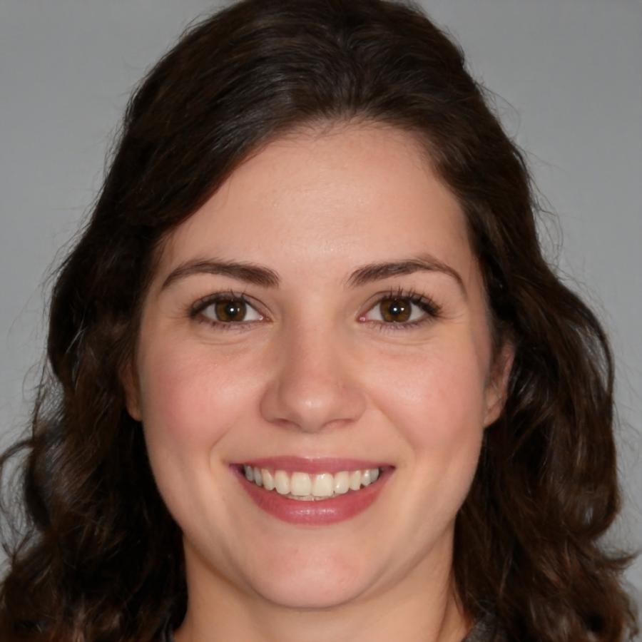 Heidi Lunde, Senior Financial Instructor